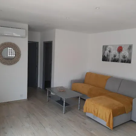 Villa_culomba -t2 4 Couchages Willa